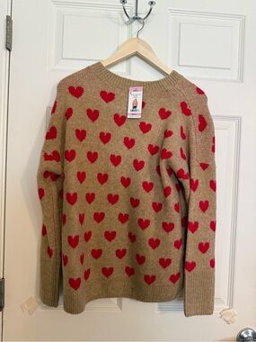 Women’s Heart Print Sweater - Tan with Red Hearts NWT